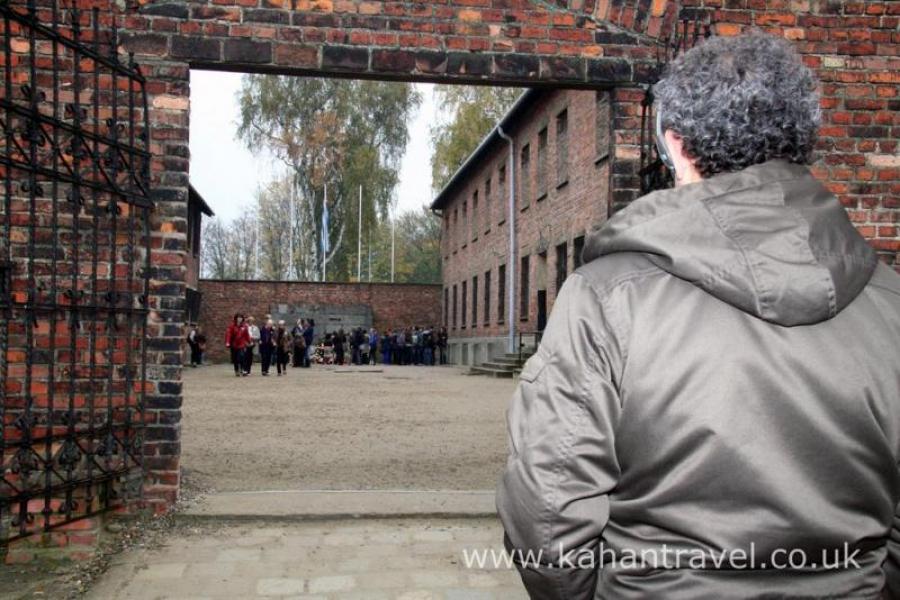 Auschwitz Museum, Concentration Camps, Tours, Wall of Execution () [Auschwitz]